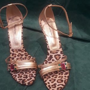 EUC BARIONI SHOES SIZE 7 made in Brazil